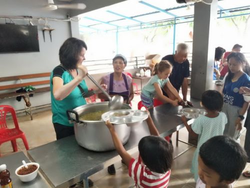 ✨Thank you for Mrs.Margaret Hasselbalch and Nice Family  🎉Giving without expecting anything in return  😆at Wat Don Chan Temple (Charity For Ophan Children ) , Chiang mai  ✨ѧŵͺ᷹  🎉١ҷѡ  ҹ ·Ǣح Ѵ͹ .§ չѡ¹ҡ 740 